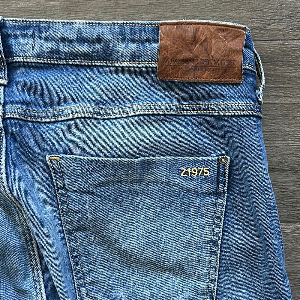 Zara Light Blue Boyfriend Jeans - Picture 6 of 6